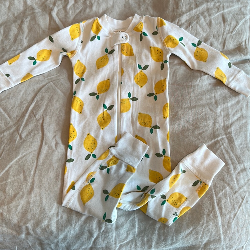 Hanna Andersson lemon sleeper 18-24m
